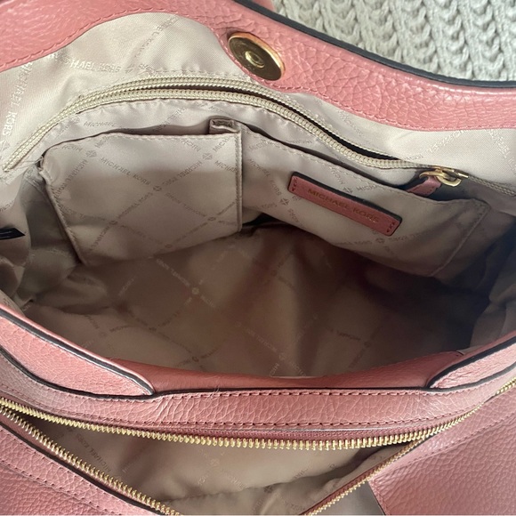 Michael Kors Pink Shoulder Bag - Picture 4 of 9